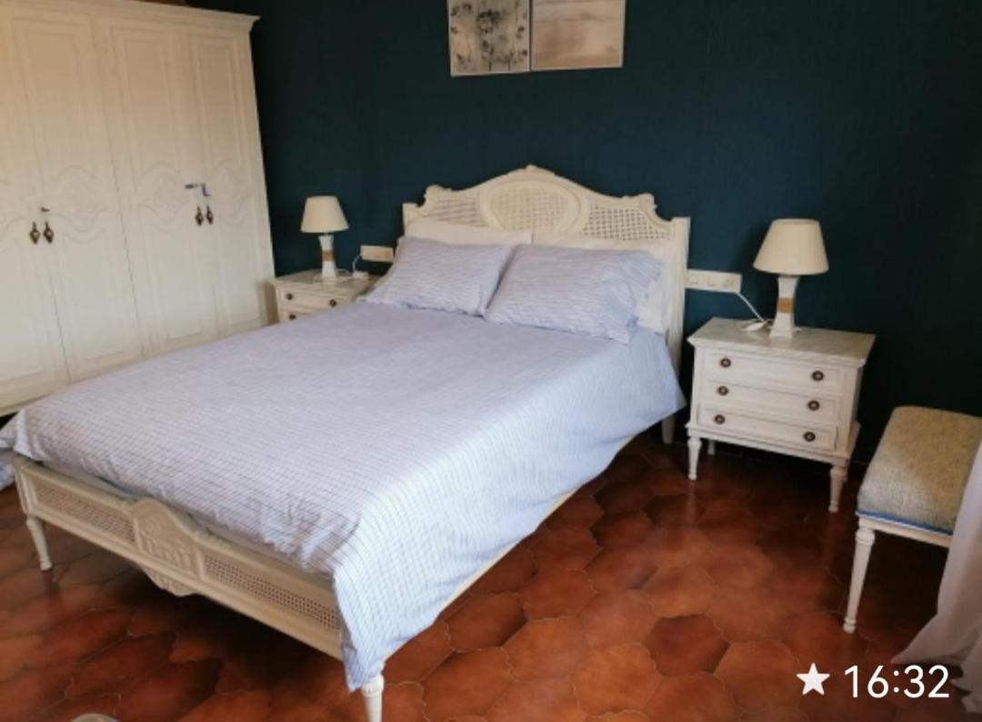Spacious Family Flat Centrally Located. 帕拉莫斯 外观 照片